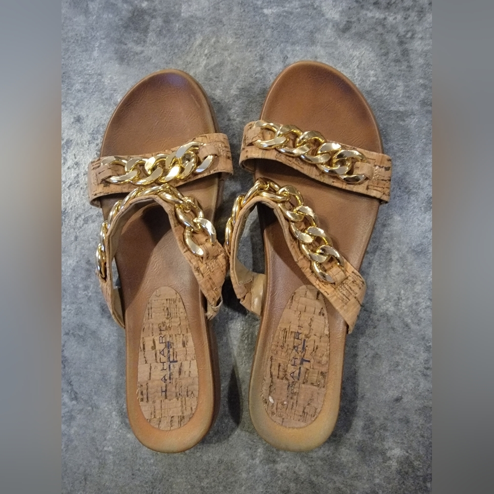 TAHARI Rosabel Gold Chain Cork Double Strap Slide 7.5